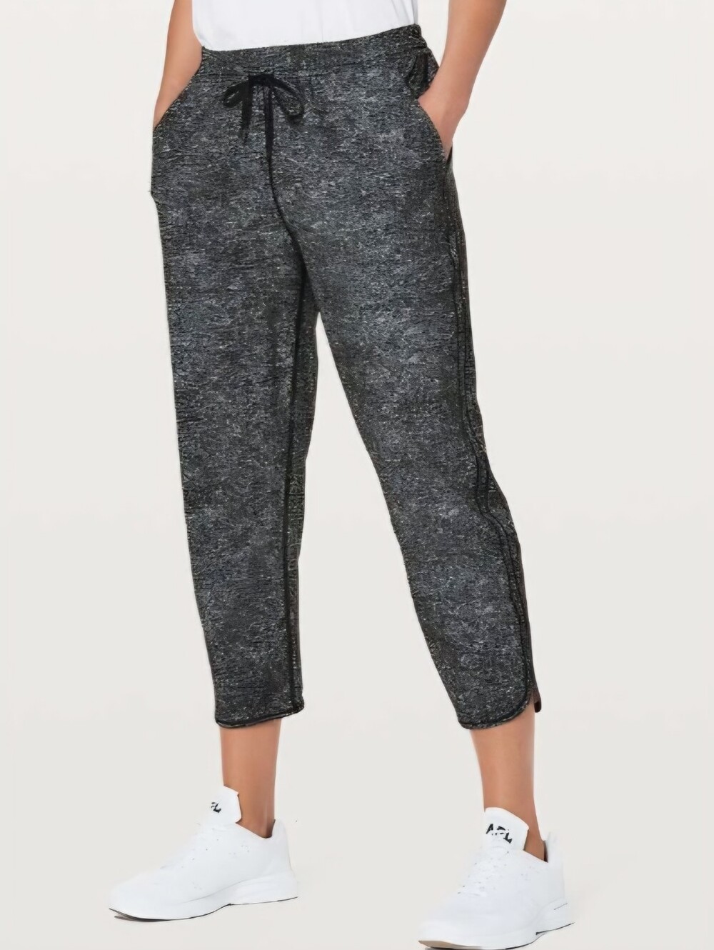 Lululemon Keep It Classic Crop White Noise White Black Drawstring Pants 6